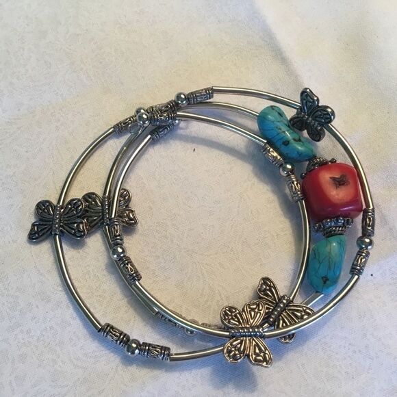 $12 ea. Or 3/$25. Silvertone Bracelet and Ear. Set - Picture 4 of 8